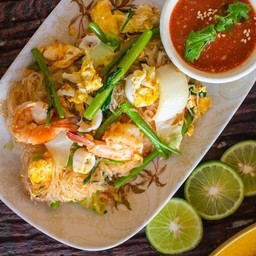 สุกี้แห้ง