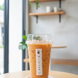 ชายไทยเย็น