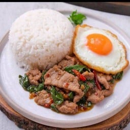 ข้าวไข่เจียวทรงเครื่อง🐖น้องออกัส🥩  1