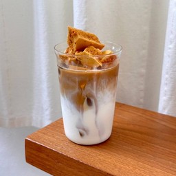 Iced Honeycomb Toffee Latte