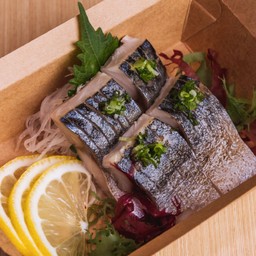Saba sashimi