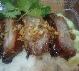 ข้าวคอหมูย่าง+ไข่ต้ม+น้ำพริกผัด