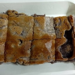 ขนมบ้าบิ่น+ ปลาหมึกย่าง