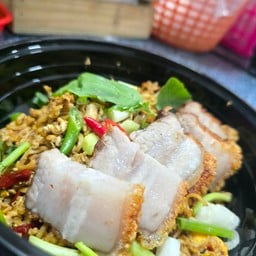 ม่ามาผัดรสหม่าลาหมูกรอบพริกแห้งไข่ขยี้2ใบ