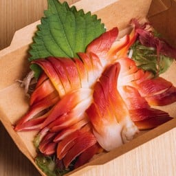 Hokkigai sashimi