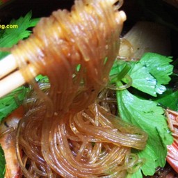 เล้งนุ่มๆ อบวุ้นเส้น พร้อมน้ำจิ้ม