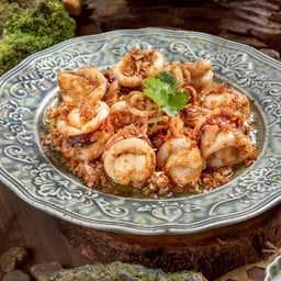 หมึกไข่ผัดกระเทียม