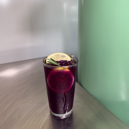 Tang Yu Dee ตั้งอยู่ดี นครสวรรค์