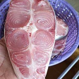 ต้มยำปลาเนื้ออ่อนแม่น้ำ