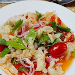 ยำเล็บมือนาง