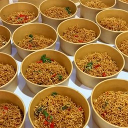 มาม่ากระเพราหมูสับ