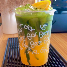 ออเร้นท์มัทฉะ (มัทฉะน้ำส้มคั้น)