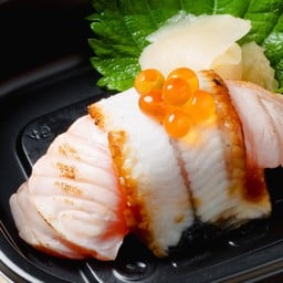 Salmon unagi sushi