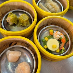 หลงลี่ ติ่มซำ