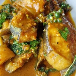 ครัวแกงใต้ยายอ้อย