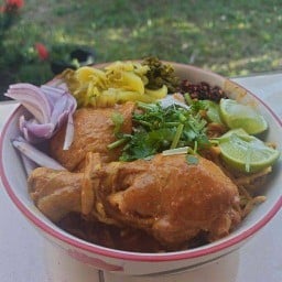 เฮือนข้าวซอย น่าน สาขา2