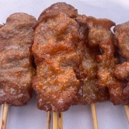เจี๊ยบหมูทอดเสียบไม้