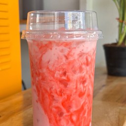 นมสดสตอว์เบอร์รี่ (เย็น)