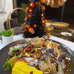 ตำปูม้ากุ้งสด