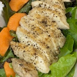 หมีชวนหมูมากินผัก