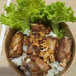 ข้าวซี่โครงหมูทอด