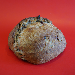Cranberry & Walnut Sourdough (แครนเบอร์รี่ & วอลนัท ซาวโดว์)
