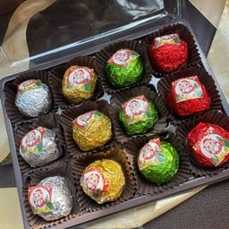 ณชา ชาหอมๆ & กรีกโยเกิร์ต หมู่บ้านเศรษฐกิจ