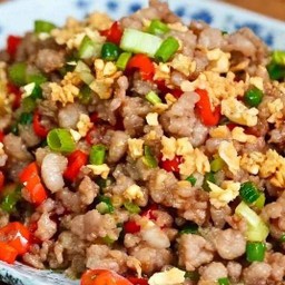 หมูสับคั่วพริกเกลือราดข้าว