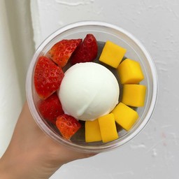 (S) กรีกโยเกิร์ต + ผลไม้ 2 อย่าง