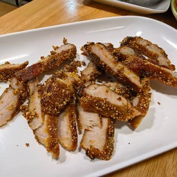 หมูย่างคลุกฝุ่น