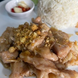 ข้าวหมูผัดกระเทียม