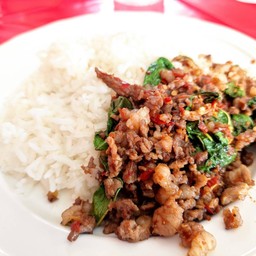 กะเพราหมูสับ