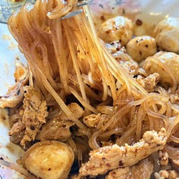 ก๋วยเตี๋ยวแห๊ง แห้ง กระหายน้ำ