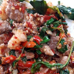 กะเพราเนื้อ