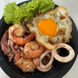 ข้าวทะเลผัดกระเทียม