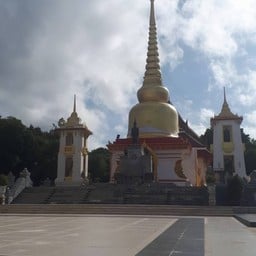 พระบรมราชานุสาวรีย์สมเด็จพระนารายณ์มหาราช นครราชสีมา