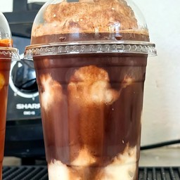 มอคค่ามะพร้าวปั่นนมสด