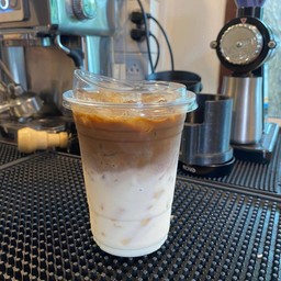 ลาเต้เย็น LATTE