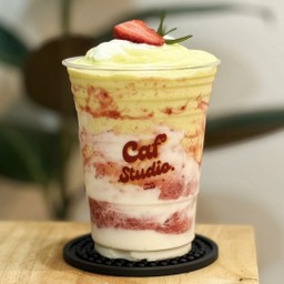 Avocado Strawberry Milk Yoghurt