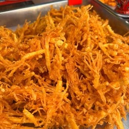 พรชัยไก่เขย่า ตลาดเอ็มอาร์ทีห้วยขวาง