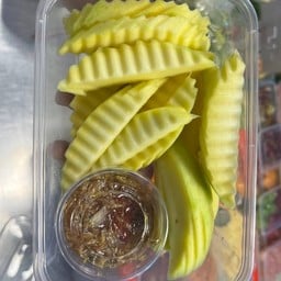 มะม่วงเปรี้ยวน้ำปลาหวาน