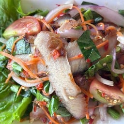 ยำคอหมูย่าง