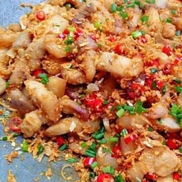 สามชั้นคั่วพริกเกลือราดข้าว