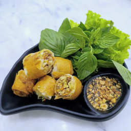 ปอเปี๊ยะทอด 2 ท่อน T  Fried spring rolls with minced pork (S)  春卷