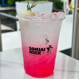 กุหลาบลิ้นจี่โซดา (Rose and Lychee Soda)