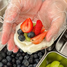 โมจิผลไม้ครีมชีส