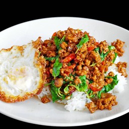 กระเพาราดข้าว[เลือกเนื้อสัตว์ได้ค่ะ]