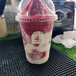 มิกซ์เบอร์รี่โยเกิร์ต