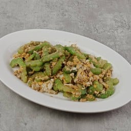 มะระผัดไข่