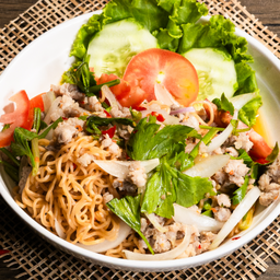 ยำมาม่า